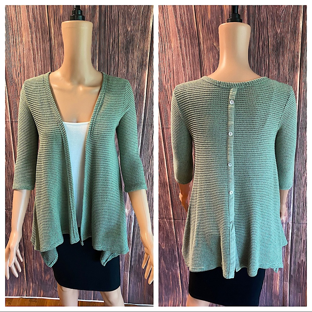 Blue Rain Francesca’s size small sea foam green boho knit comfy cardigan